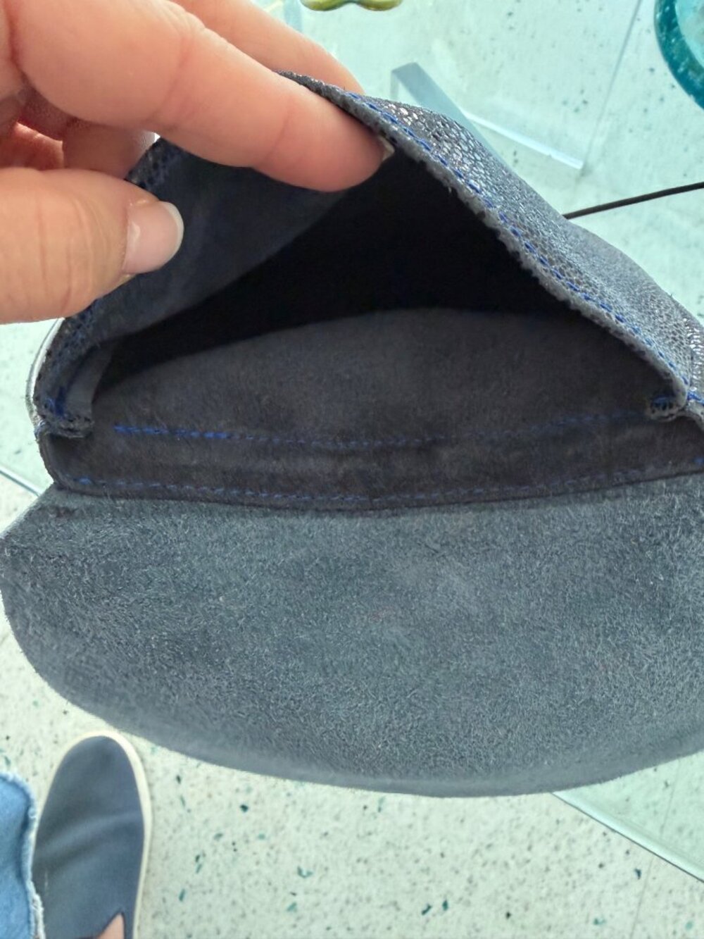 Handcrafted Two Toned Stingray Leather Artisanal Crossbody Bag Blue Casual - Picture 8 of 13